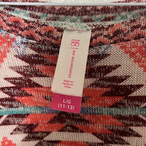 Multi Color Pattern Top - Picture 2 of 2